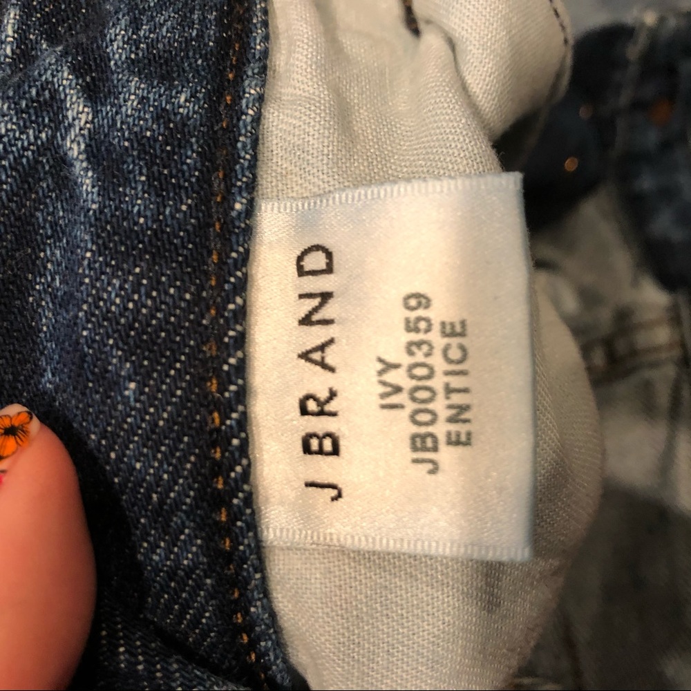 J Brand Ivy Entice Jeans - Picture 5 of 7